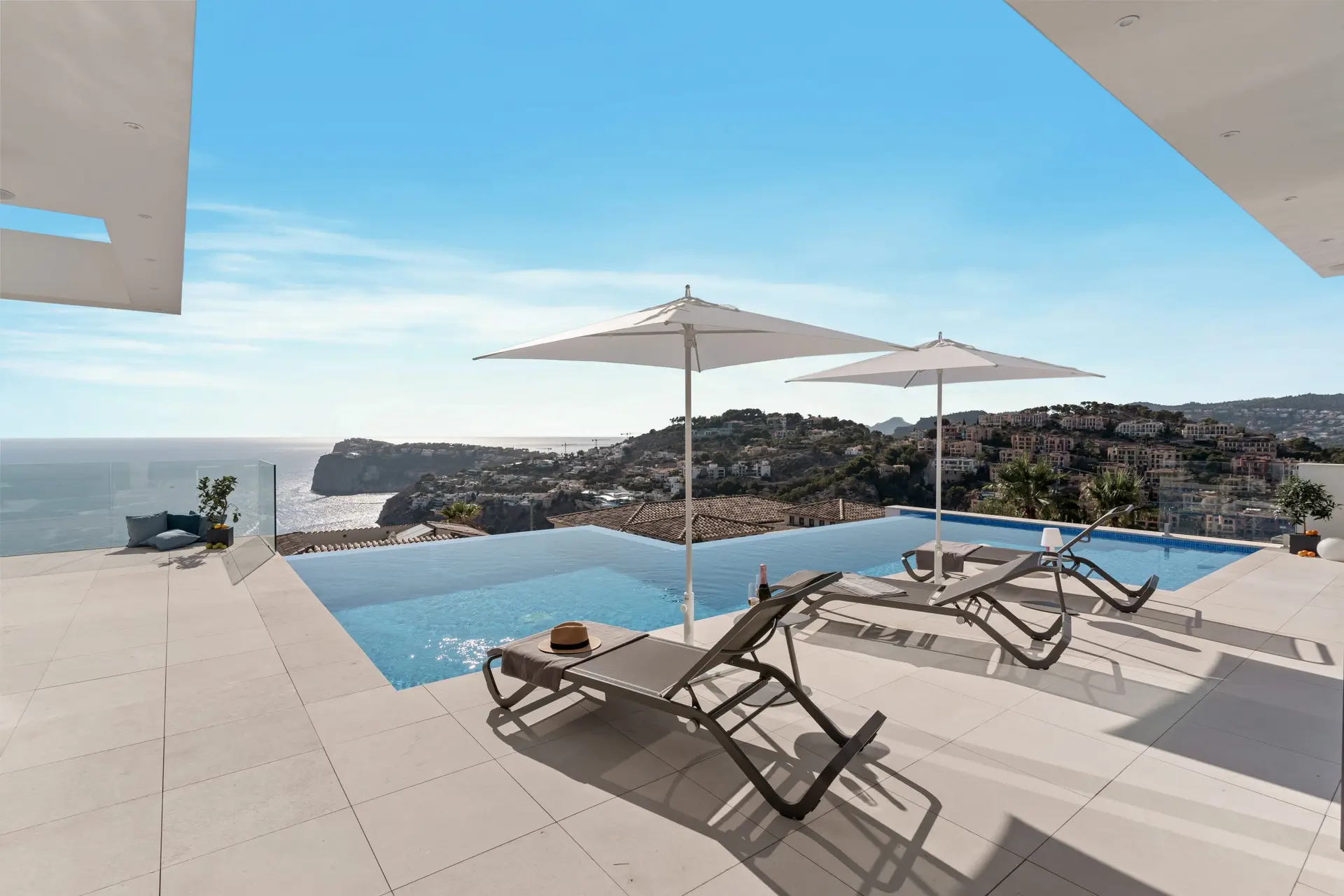 uxury villa infinity pool with panoramic sea views in Cala Llamp, Port d'Andratx, Mallorca — exclusive property represented by Isabella Janoschka